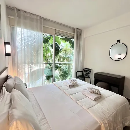 Tropical Apartman Protarász